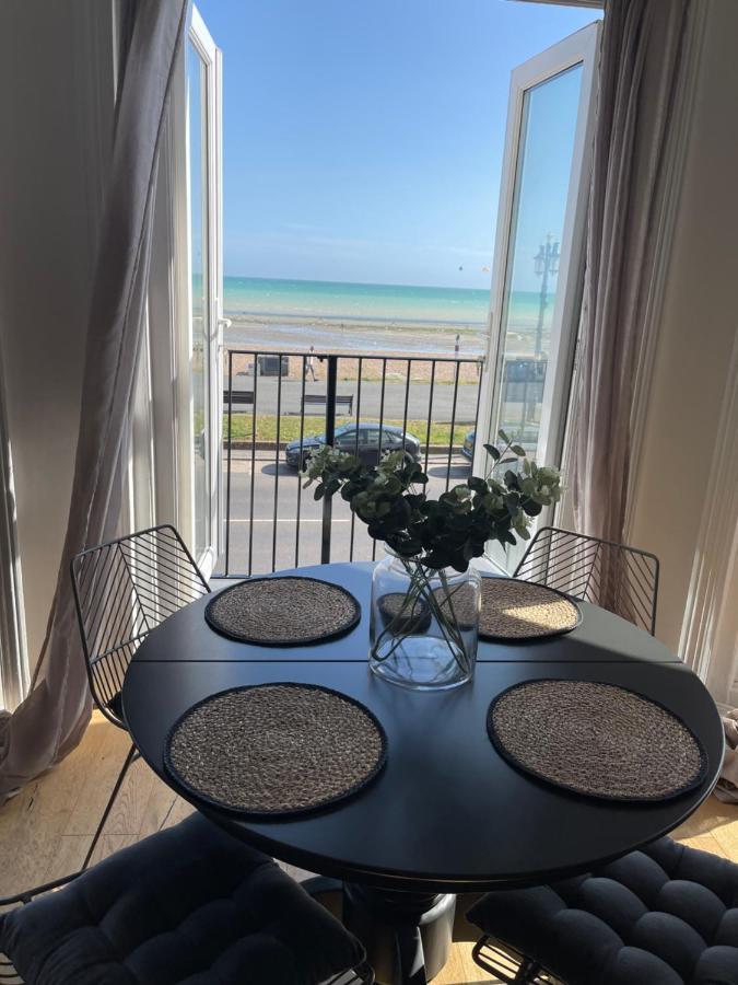 Seaview Flat With Balcony, Spacious 2 Bedroom Worthing Exterior foto